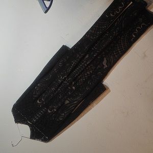 Cameo 2X black lace lined dress